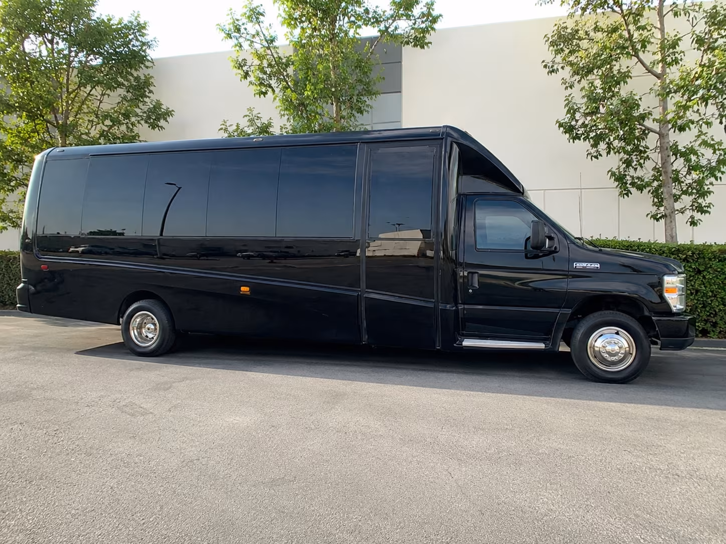 bus rentals for music festival weekends near ocala florida