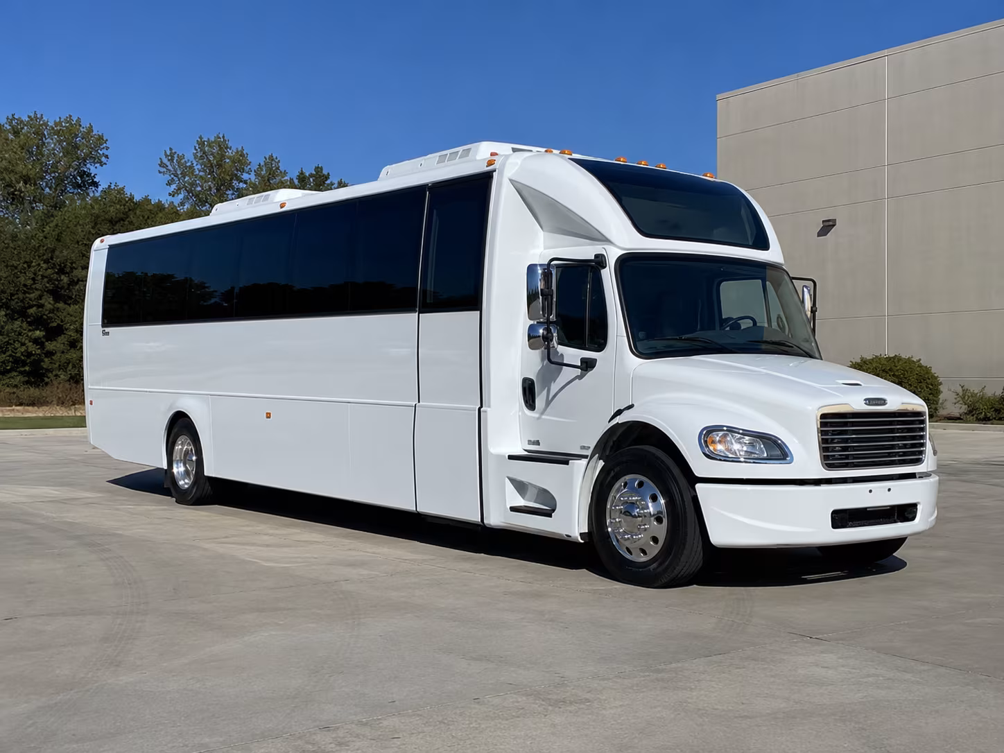 ocala 28 passenger party bus